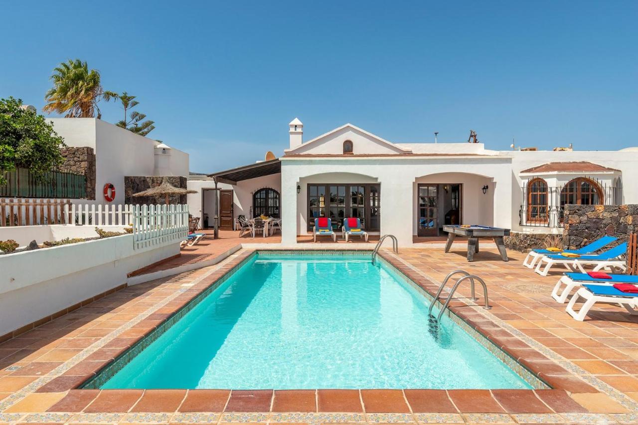 Villa Nikki By Villa Plus بويرتو ذيل كارمين المظهر الخارجي الصورة